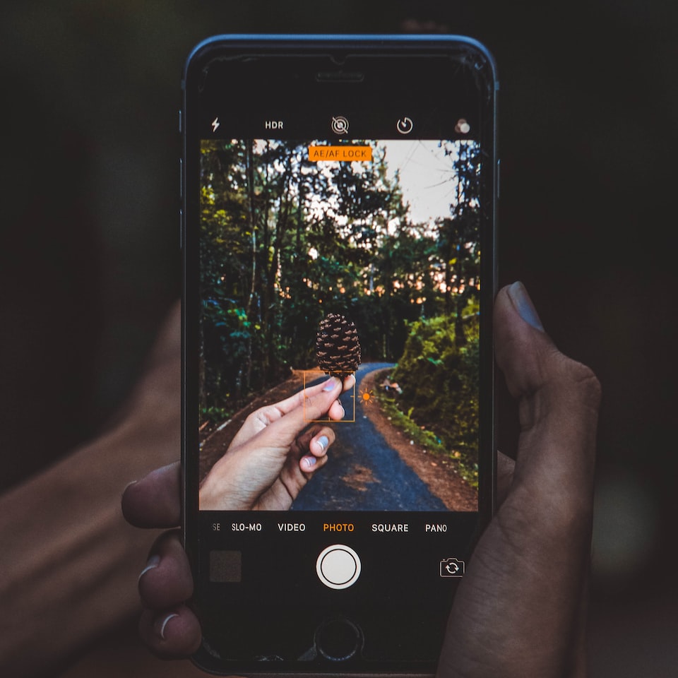 iPhone Strawberry - obrazek 1