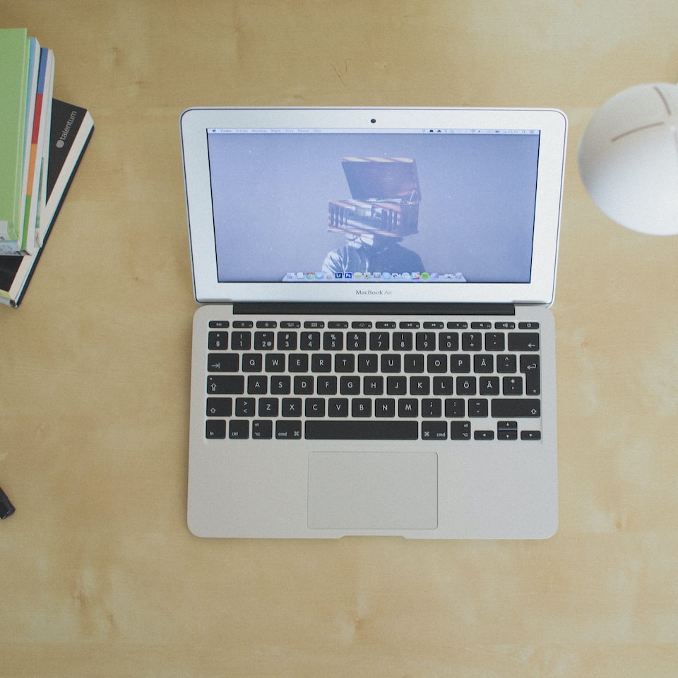 iPhone Hot Bikini - obrazek 1