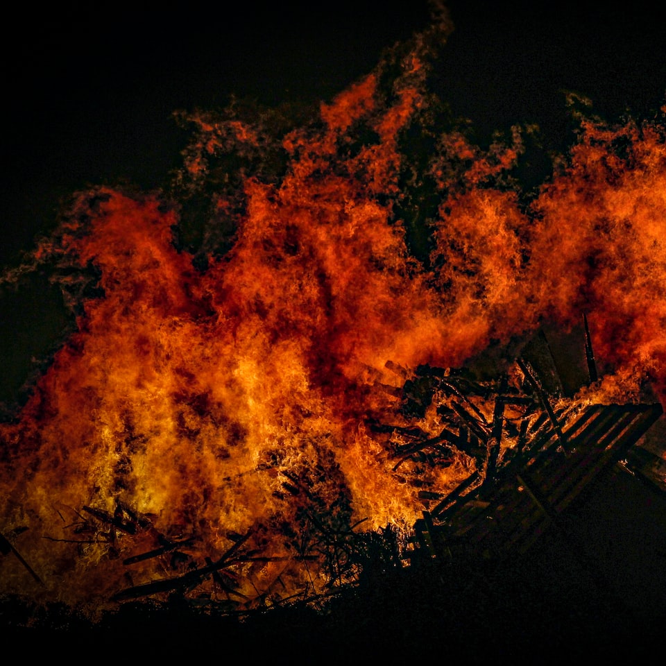 Shower Fire - obrazek 1